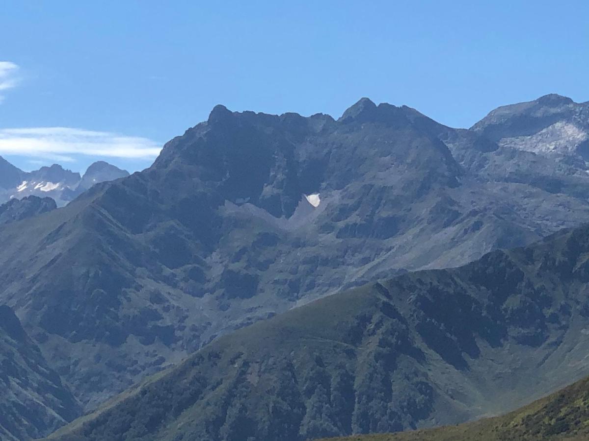 Le 41 Avenue Foch Hotell Bagnères-de-Luchon Exteriör bild