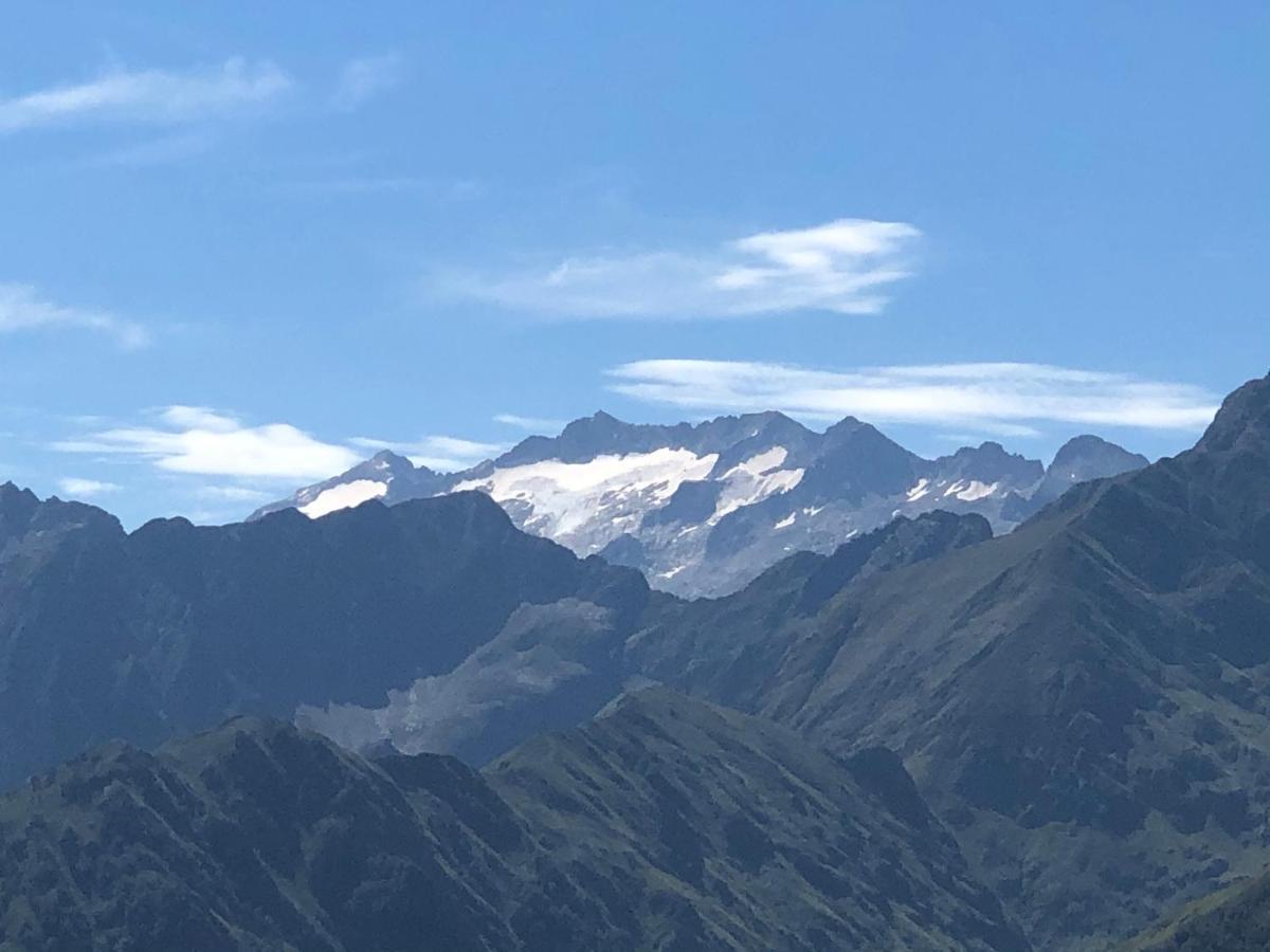 Le 41 Avenue Foch Hotell Bagnères-de-Luchon Exteriör bild
