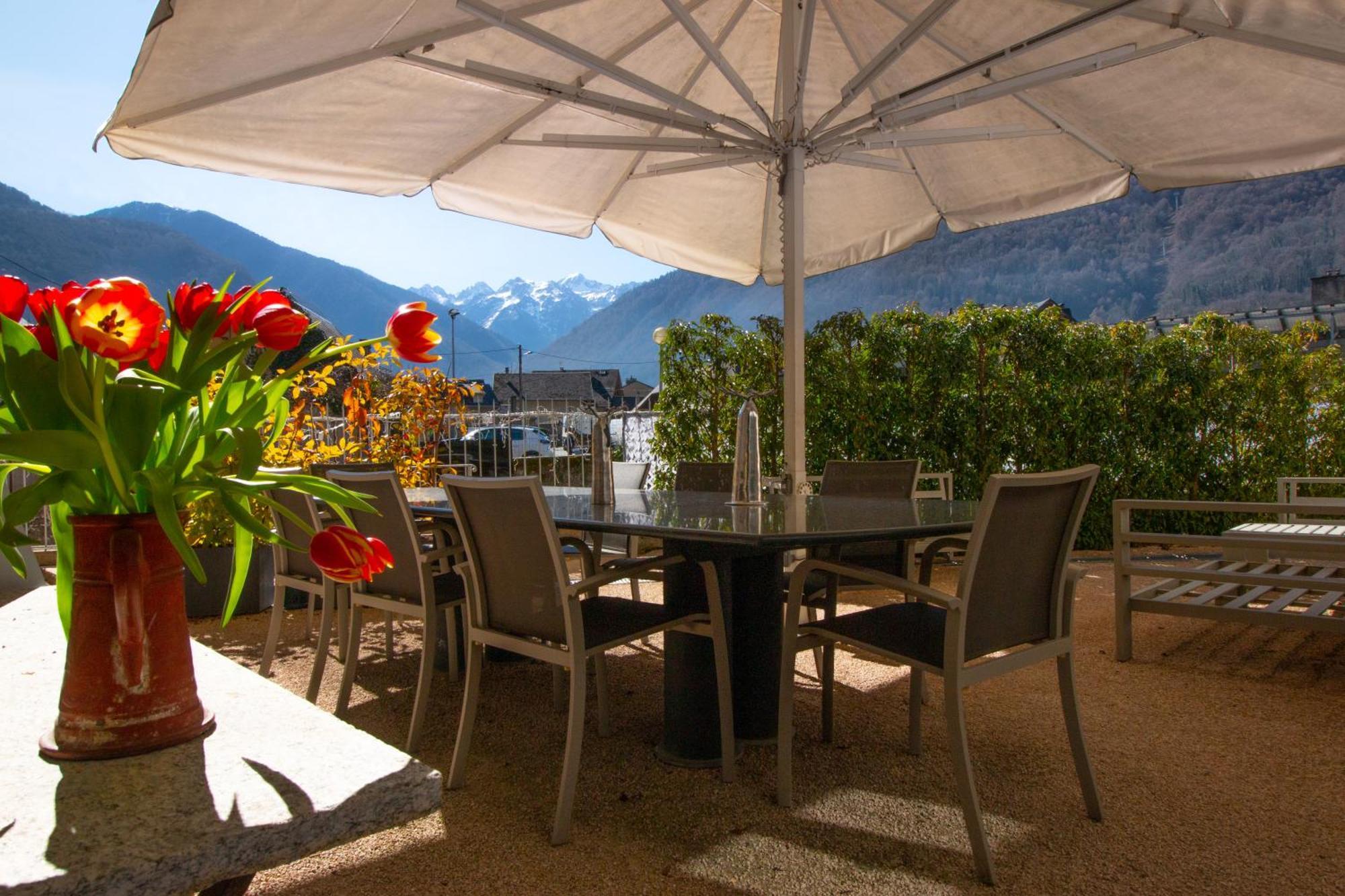 Le 41 Avenue Foch Hotell Bagnères-de-Luchon Exteriör bild