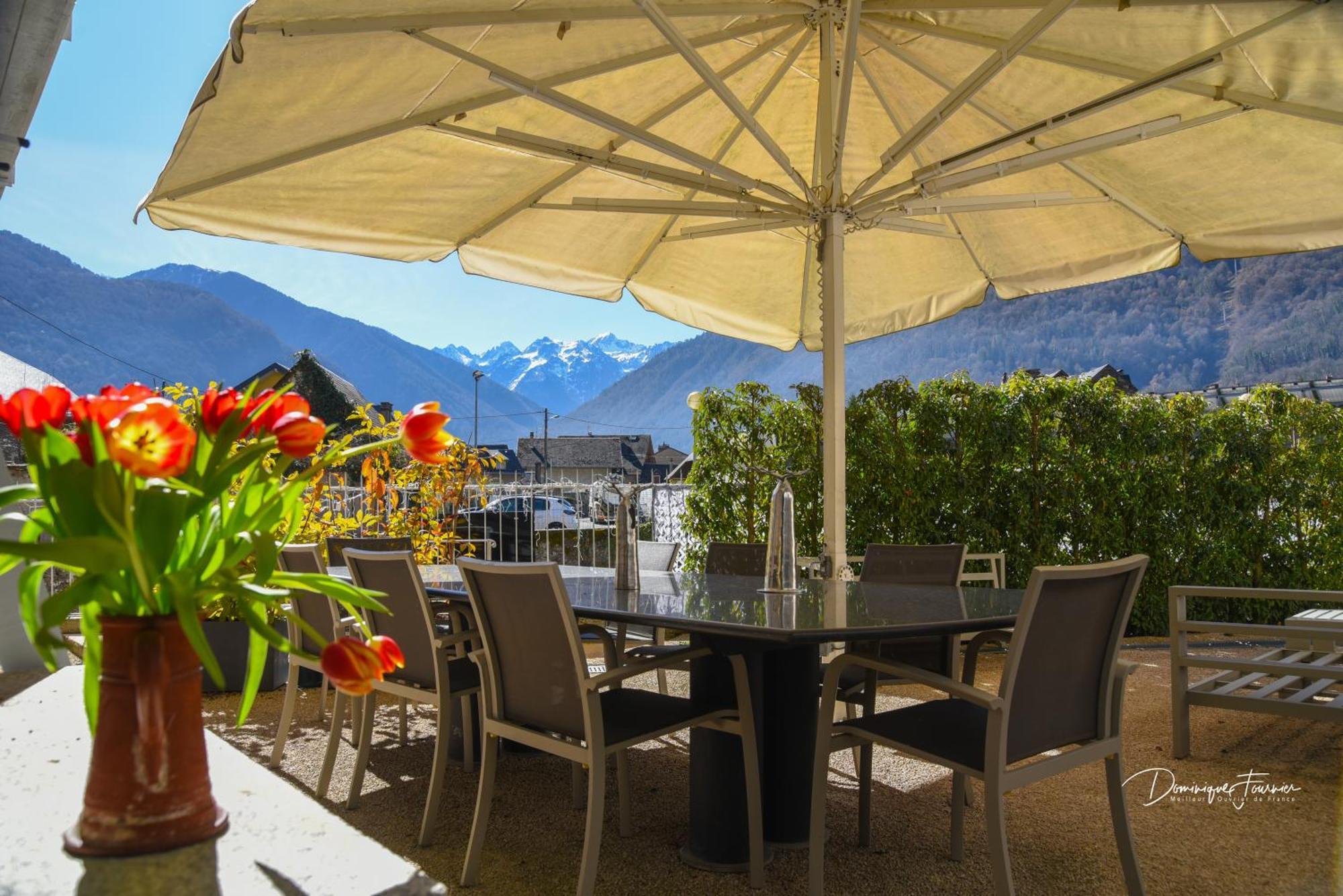 Le 41 Avenue Foch Hotell Bagnères-de-Luchon Exteriör bild