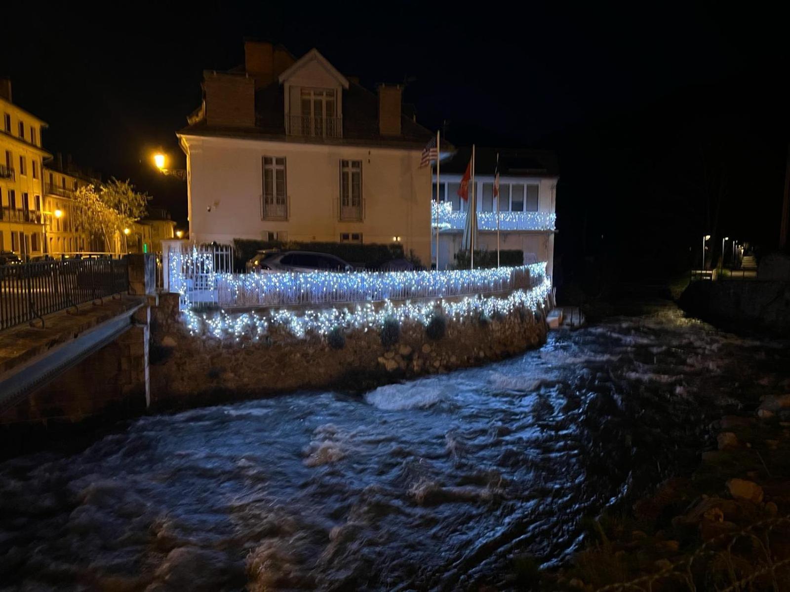Le 41 Avenue Foch Hotell Bagnères-de-Luchon Exteriör bild